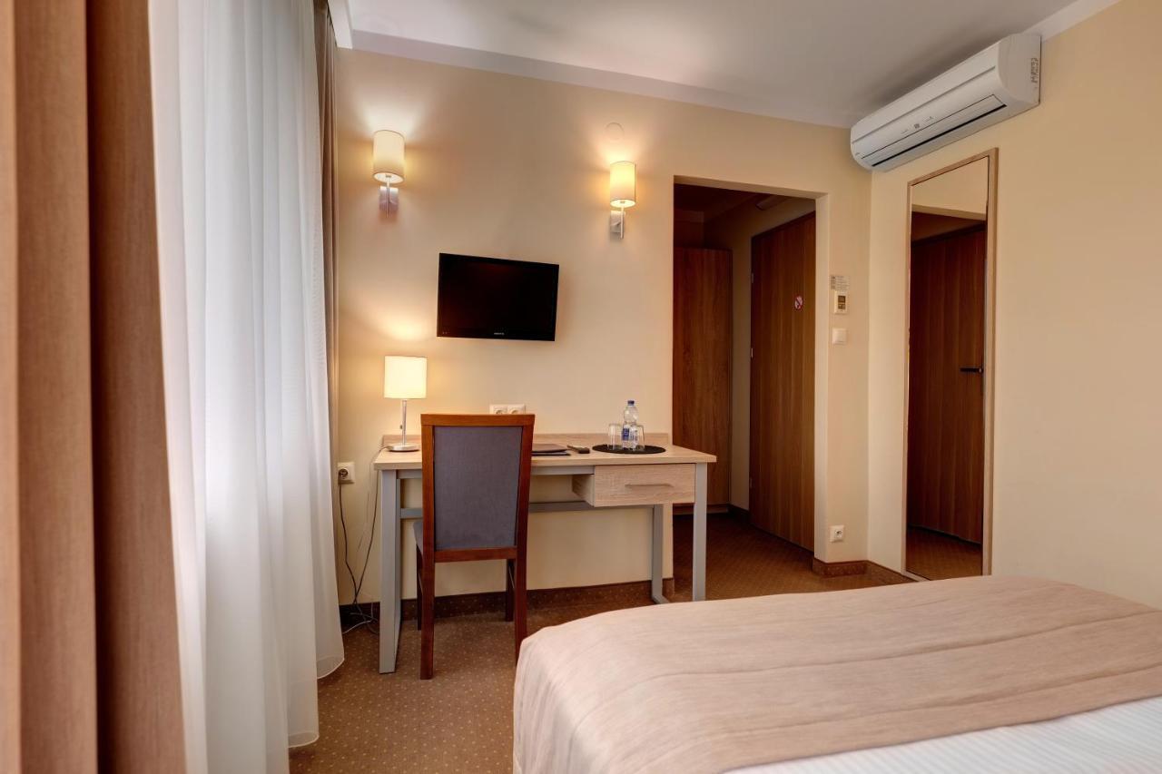 Hotel Lesny Bialystok Exterior photo